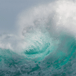 Image of large sea wave cresting